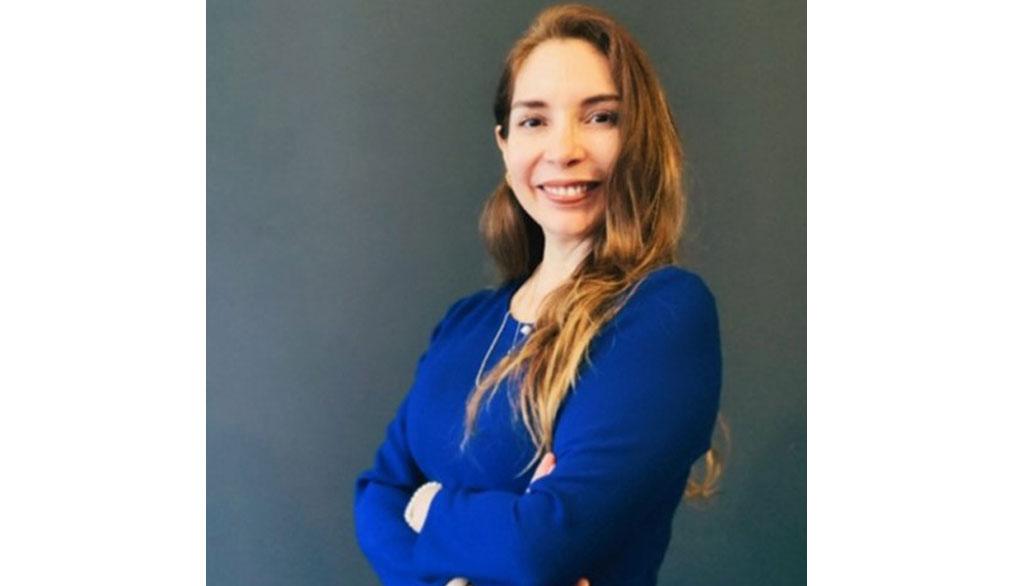 Mag. Roxana María Tutaya Zevallos Mag. Roxana María Tutaya Zevallos